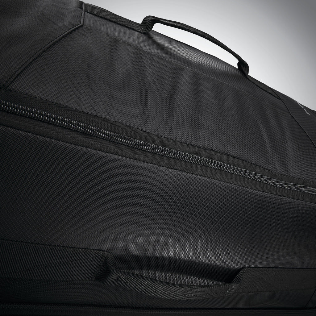 Samsonite Andante 2 Wheeled Duffle 32" in the color Navy/Black.