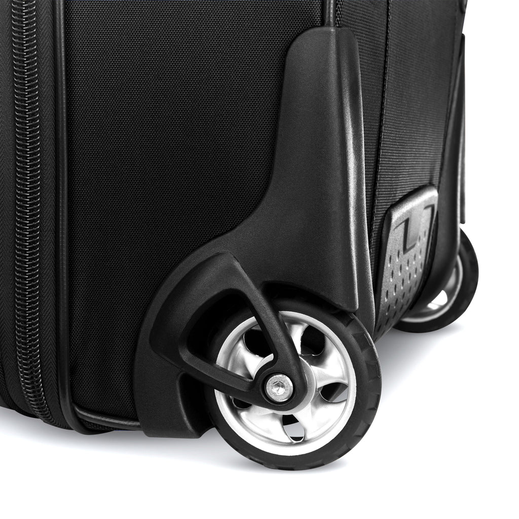 Samsonite Detour Extended Journey 34" Wheeled Duffle in the color Clearance | Plum.