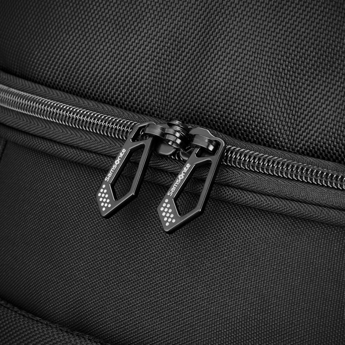 Samsonite Detour Extended Journey 34" Wheeled Duffle in the color Clearance | Plum.