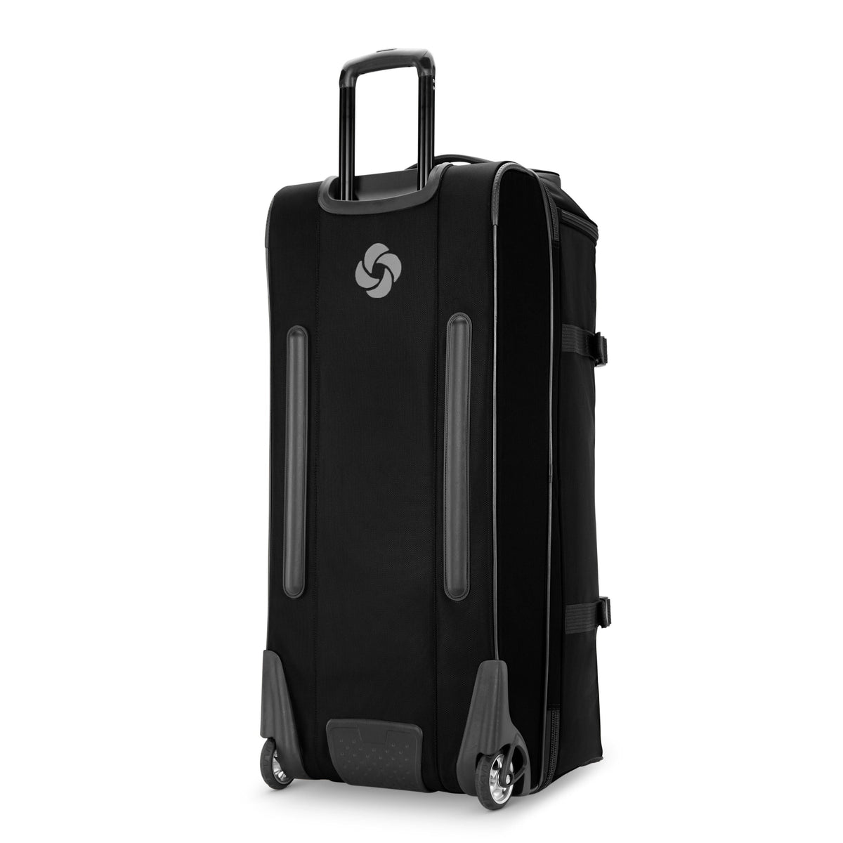 Samsonite Detour Extended Journey 34" Wheeled Duffle in the color New Black.