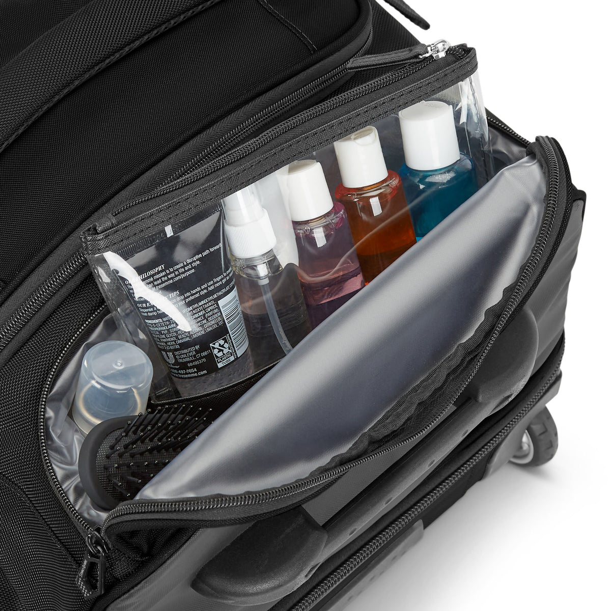 Samsonite Detour Medium Journey 29" Wheeled Duffle in the color New Black.