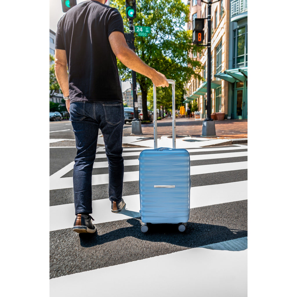 Samsonite Voltage DLX Spinner Carry-On™ in the color Blue.