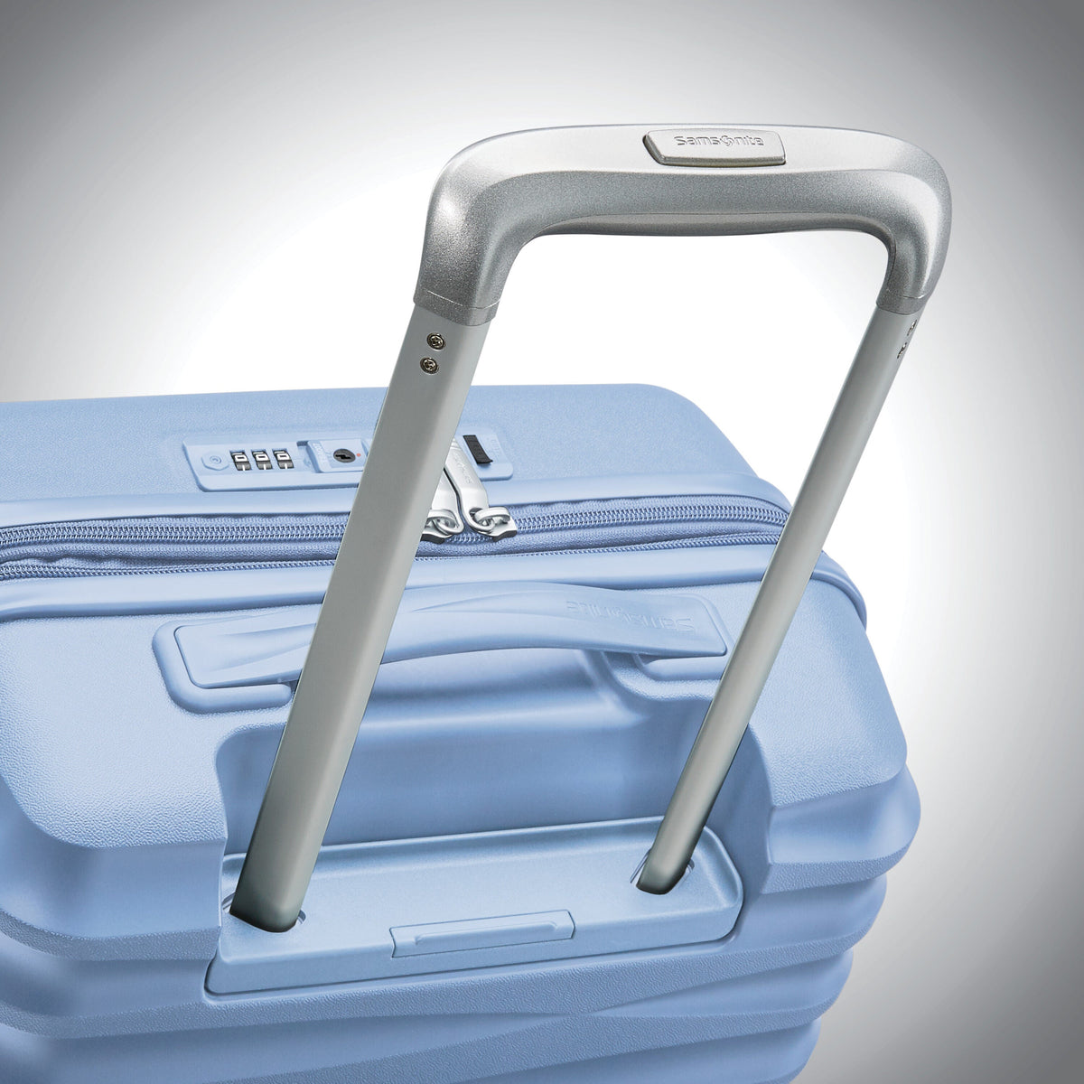 Samsonite Voltage DLX Spinner Carry-On™ in the color Blue.