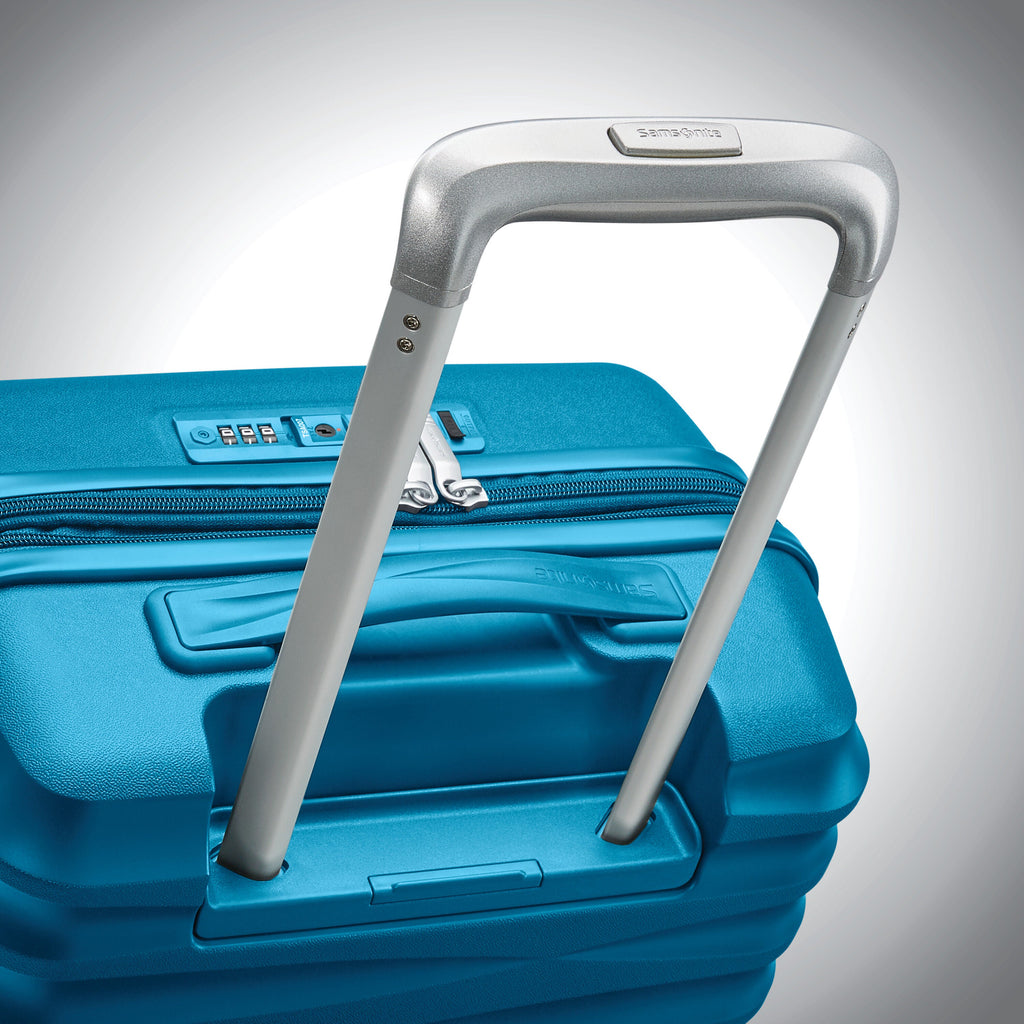 Samsonite Voltage DLX Spinner Carry-On™ in the color Teal.