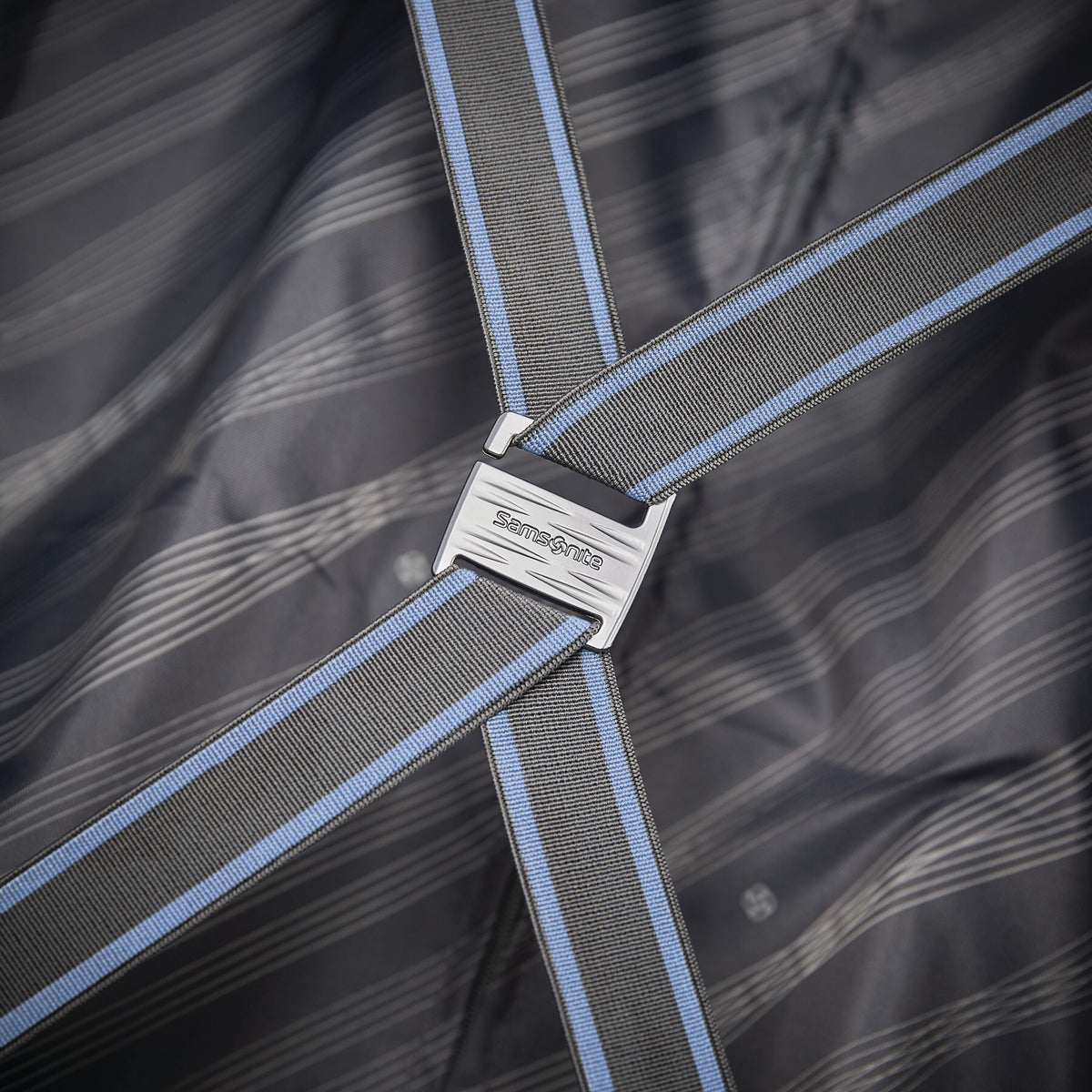 Samsonite Voltage DLX 2 Piece Set in the color Blue.