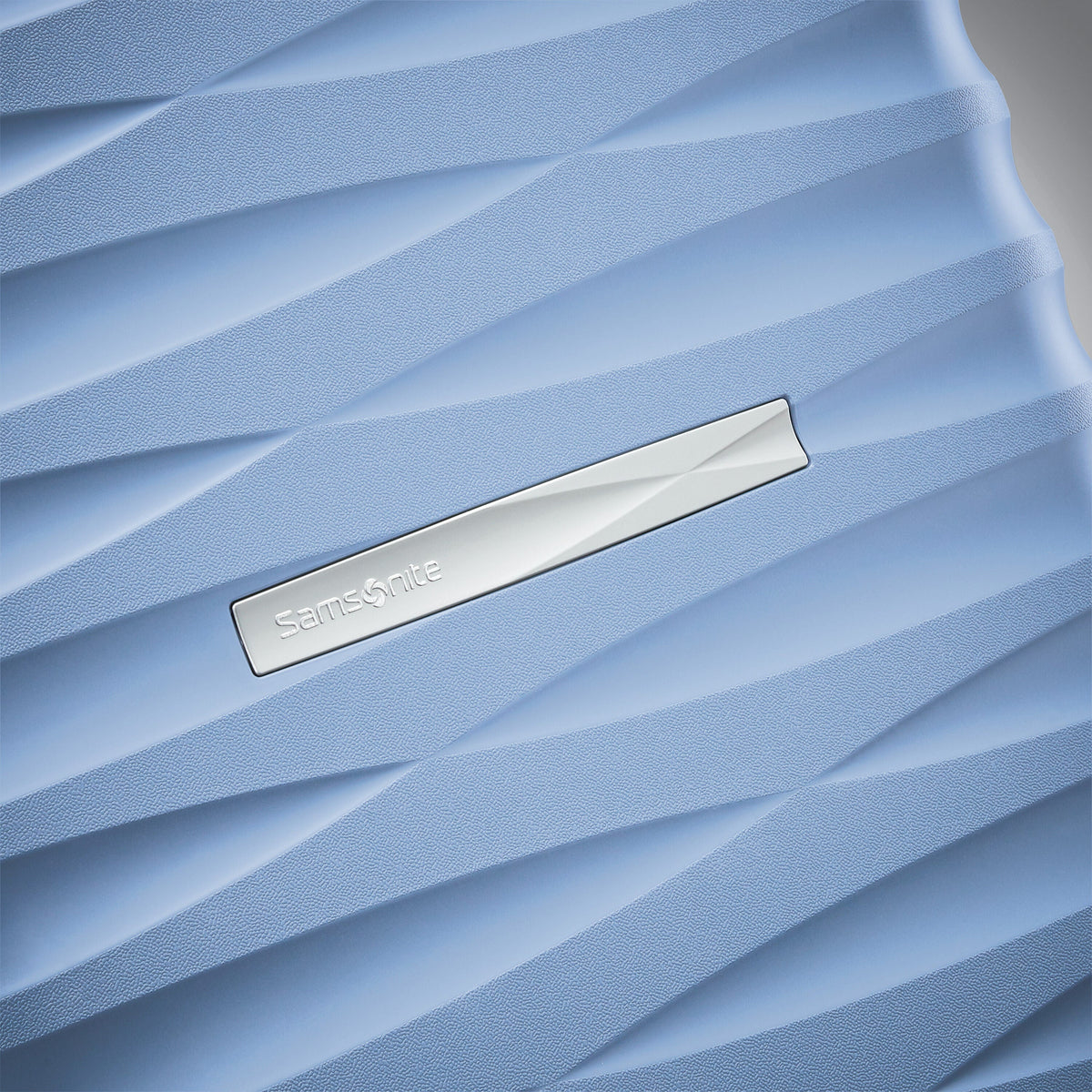 Samsonite Voltage DLX 2 Piece Set in the color Blue.