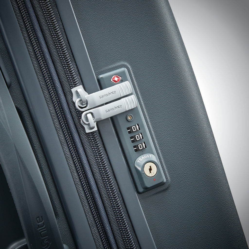Samsonite Voltage DLX Spinner Large in the color Dark Graphite.