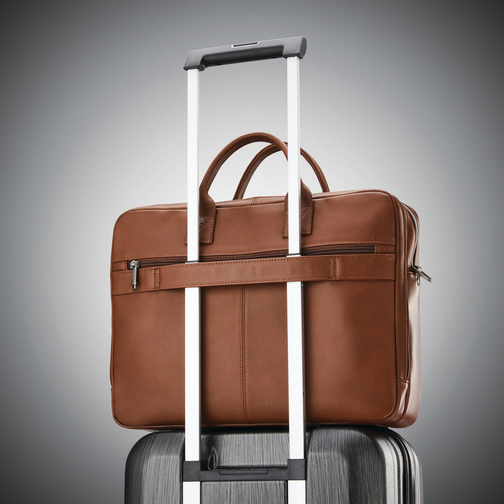 Samsonite Classic Leather Toploader in the color Cognac.