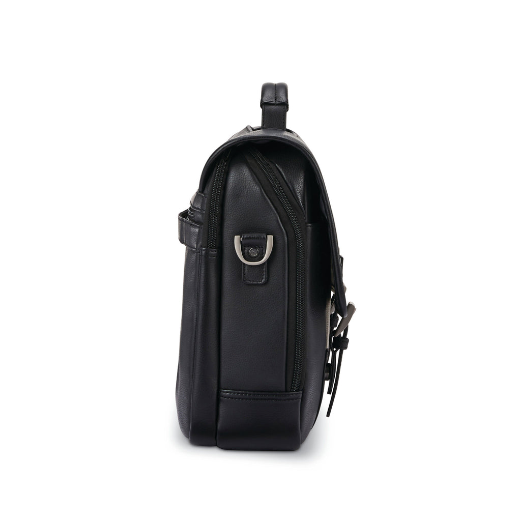 Samsonite Classic Leather Flapover in the color Black.