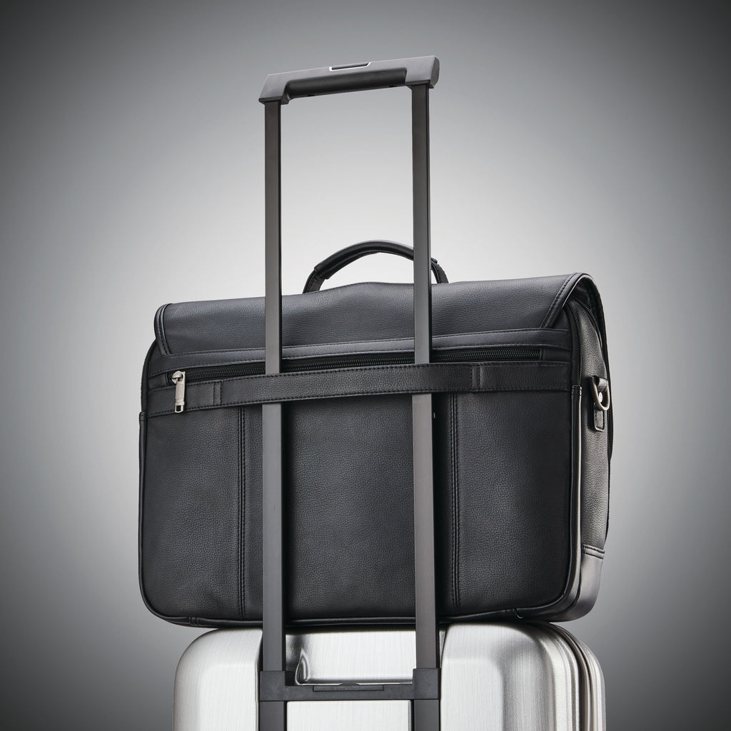 Samsonite Classic Leather Flapover in the color Black.