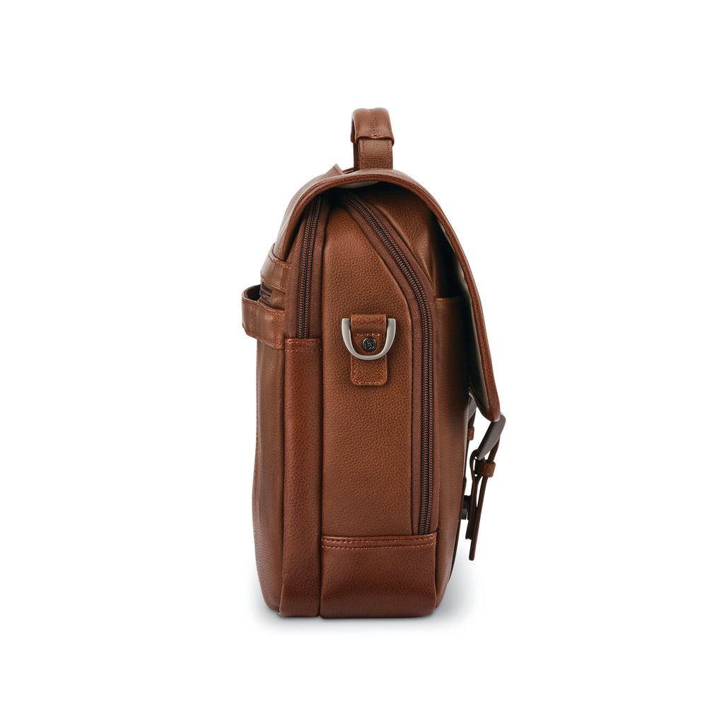 Samsonite Classic Leather Flapover in the color Cognac.