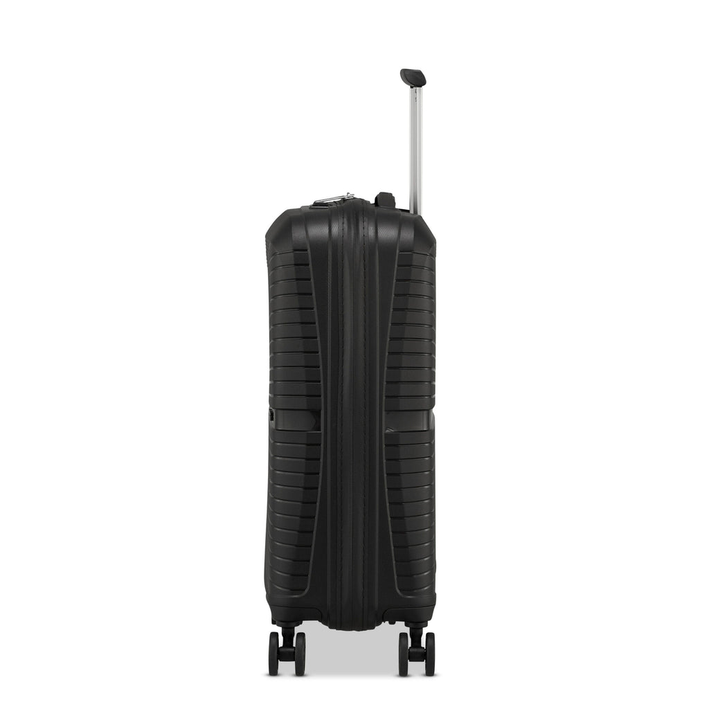 American Tourister Airconic Spinner Carry-On™ in the color Onyx Black.