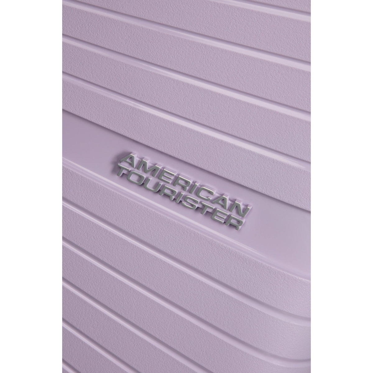 American Tourister Airconic Spinner Carry-On™ in the color Stormy Lilac.