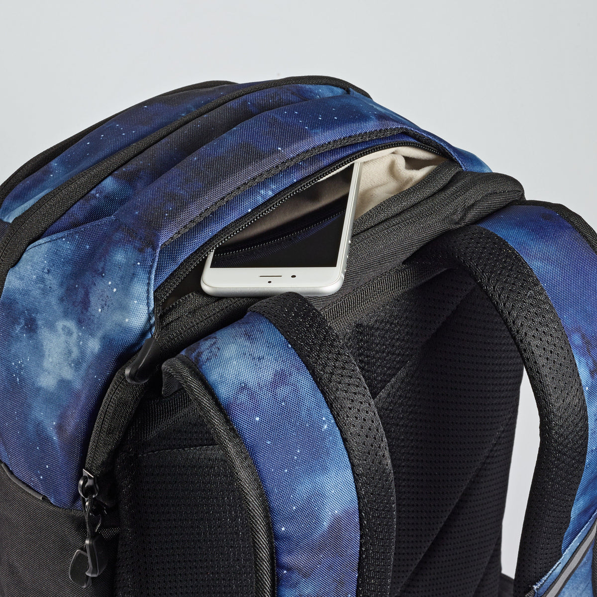 High Sierra BTS Swerve Pro Backpack in the color Space.