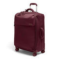 Lipault PLUME Medium Trip in the color Bordeaux.