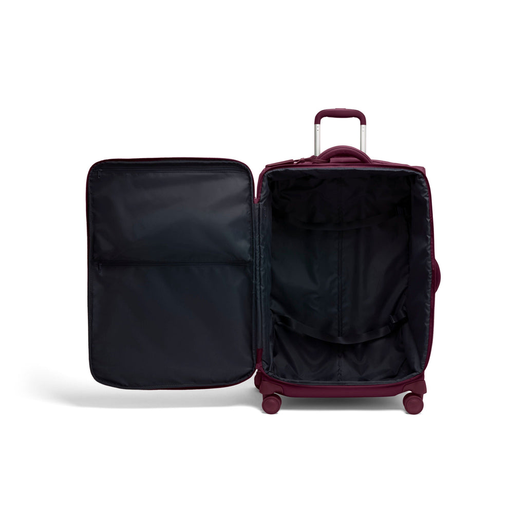 Lipault PLUME Long Trip in the color Bordeaux.