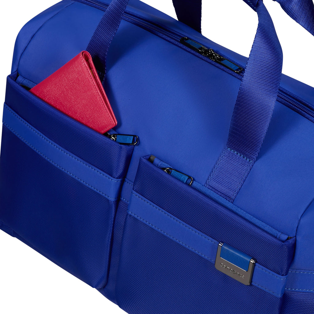 Samsonite Airea Duffle in the color Nautical Blue.