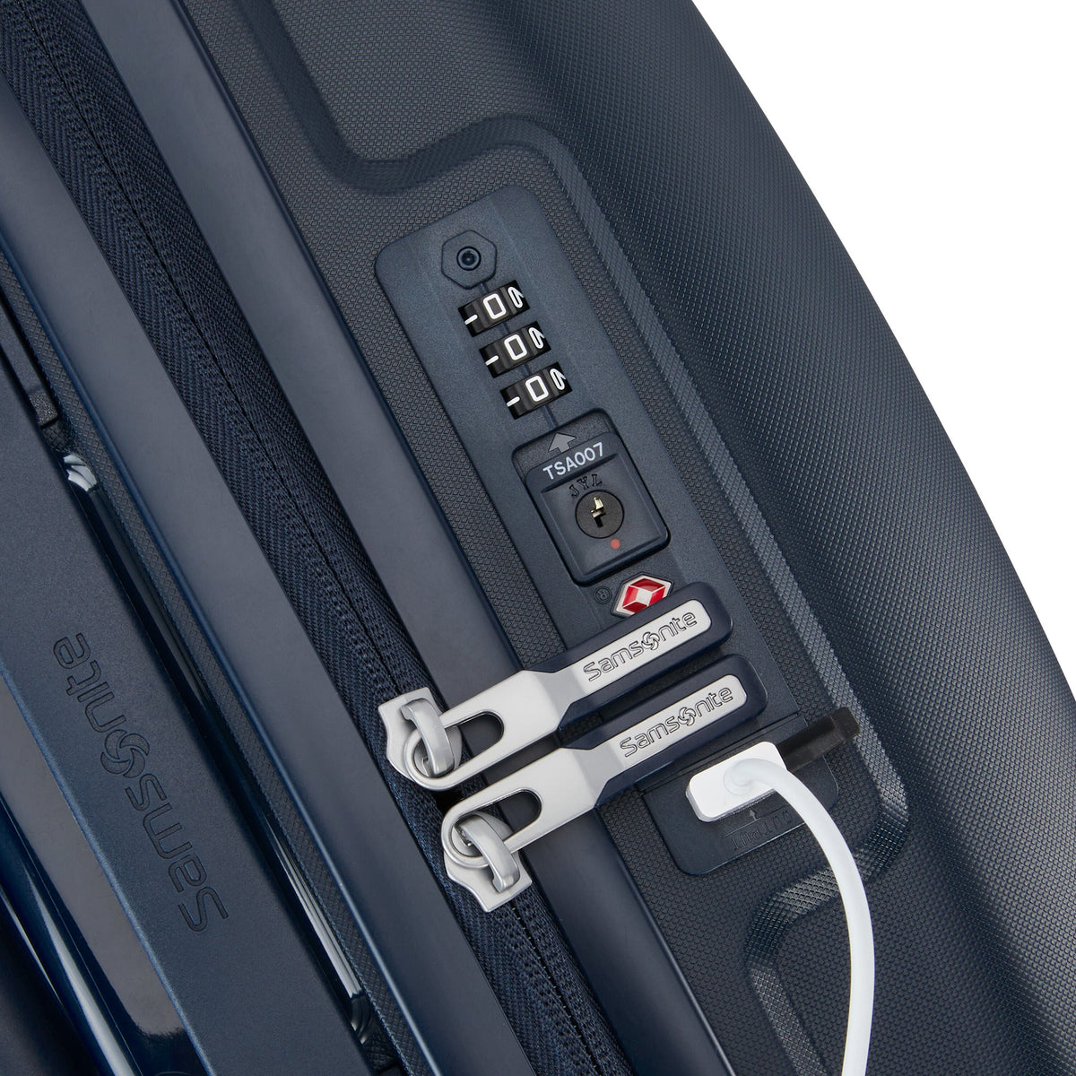 Samsonite Outline Pro Spinner Carry-On™ in the color Midnight Blue.