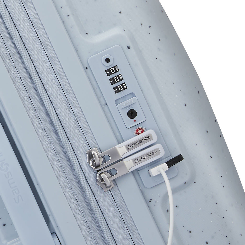 Samsonite Outline Pro Spinner Carry-On™ in the color Translucent Blue.