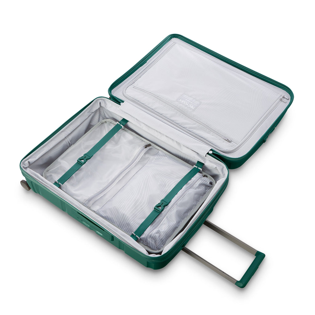 Samsonite Outline Pro Spinner Medium in the color Emerald Green.