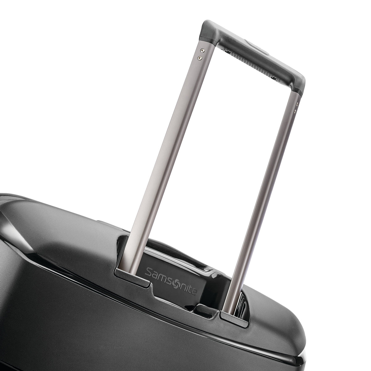 Samsonite Outline Pro Spinner Medium in the color Midnight Black.