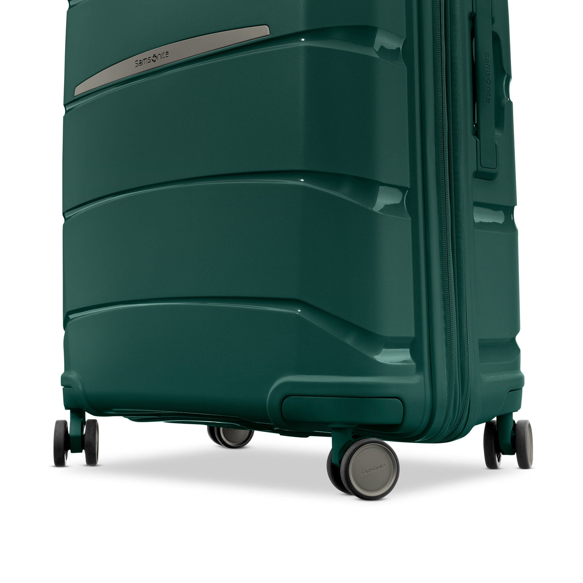Samsonite Outline Pro Spinner Large in the color Emerald Green.
