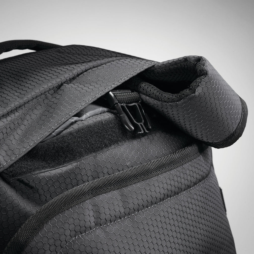 High Sierra Fairlead Convertible Duffle in the color Mercury/Black.