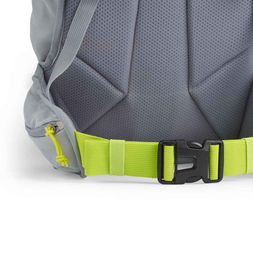 High Sierra Hydrahike 2.0 16L Chill Hydration Pack in the color Silver.