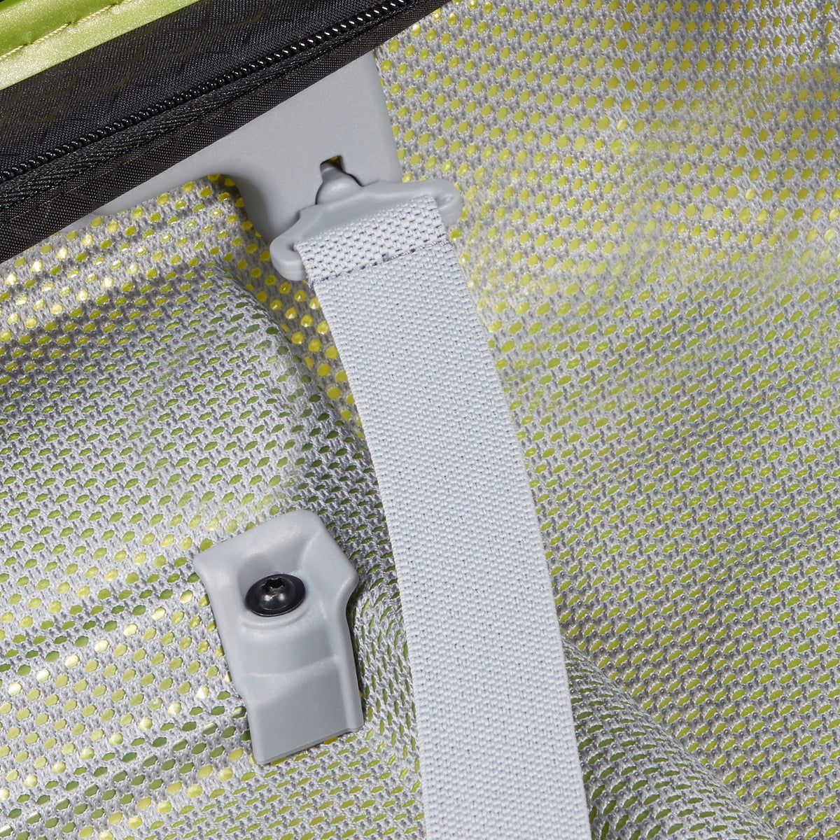 Samsonite Proxis Spinner Carry-On™ in the color Lime.