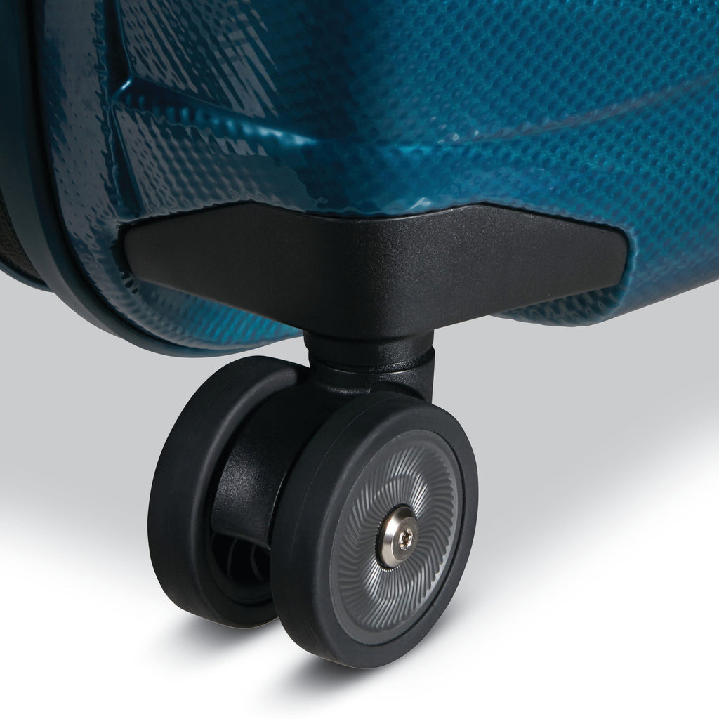 Samsonite Proxis Spinner Carry-On™ in the color Petrol Blue.