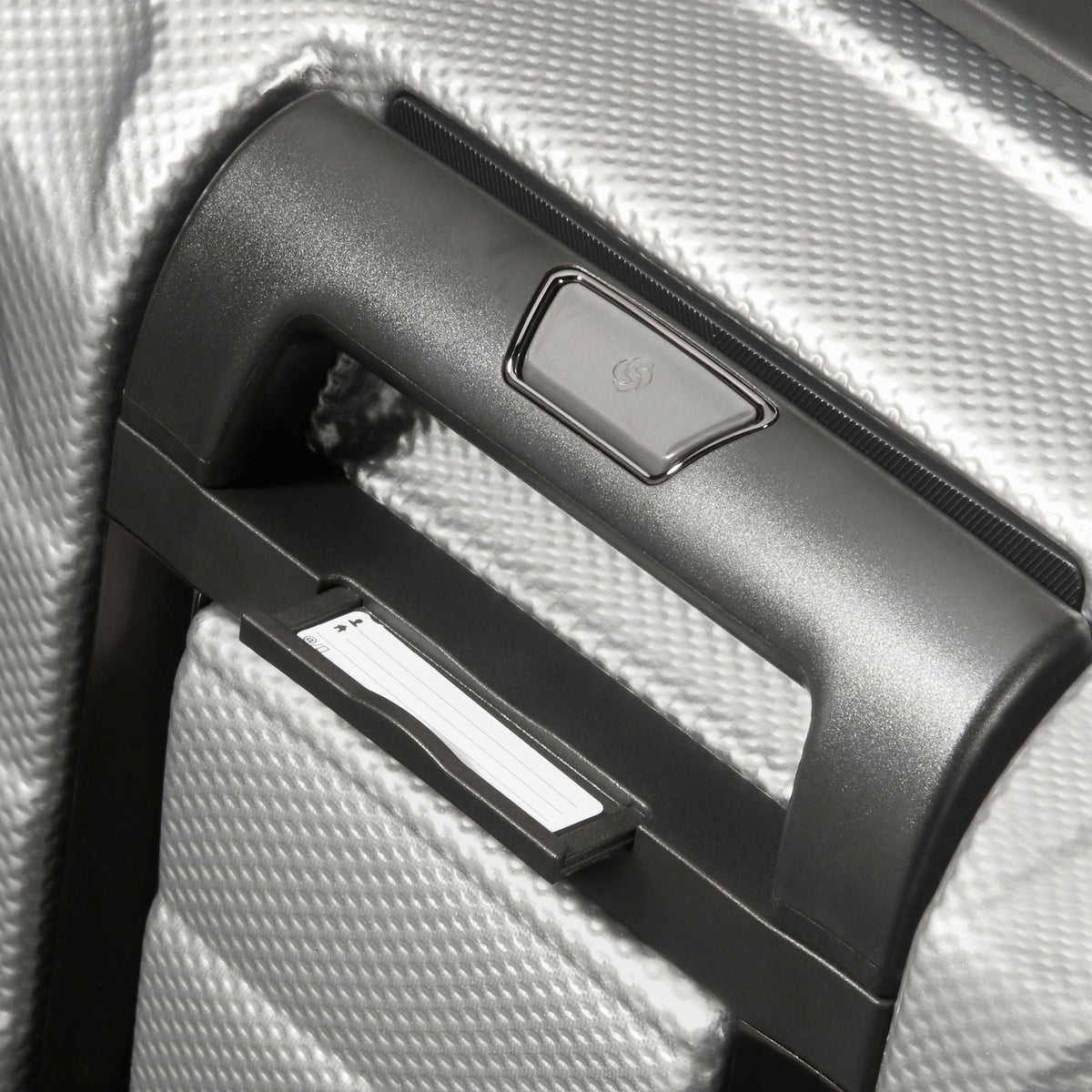 Samsonite Proxis Spinner Large (28) in the color Silver.