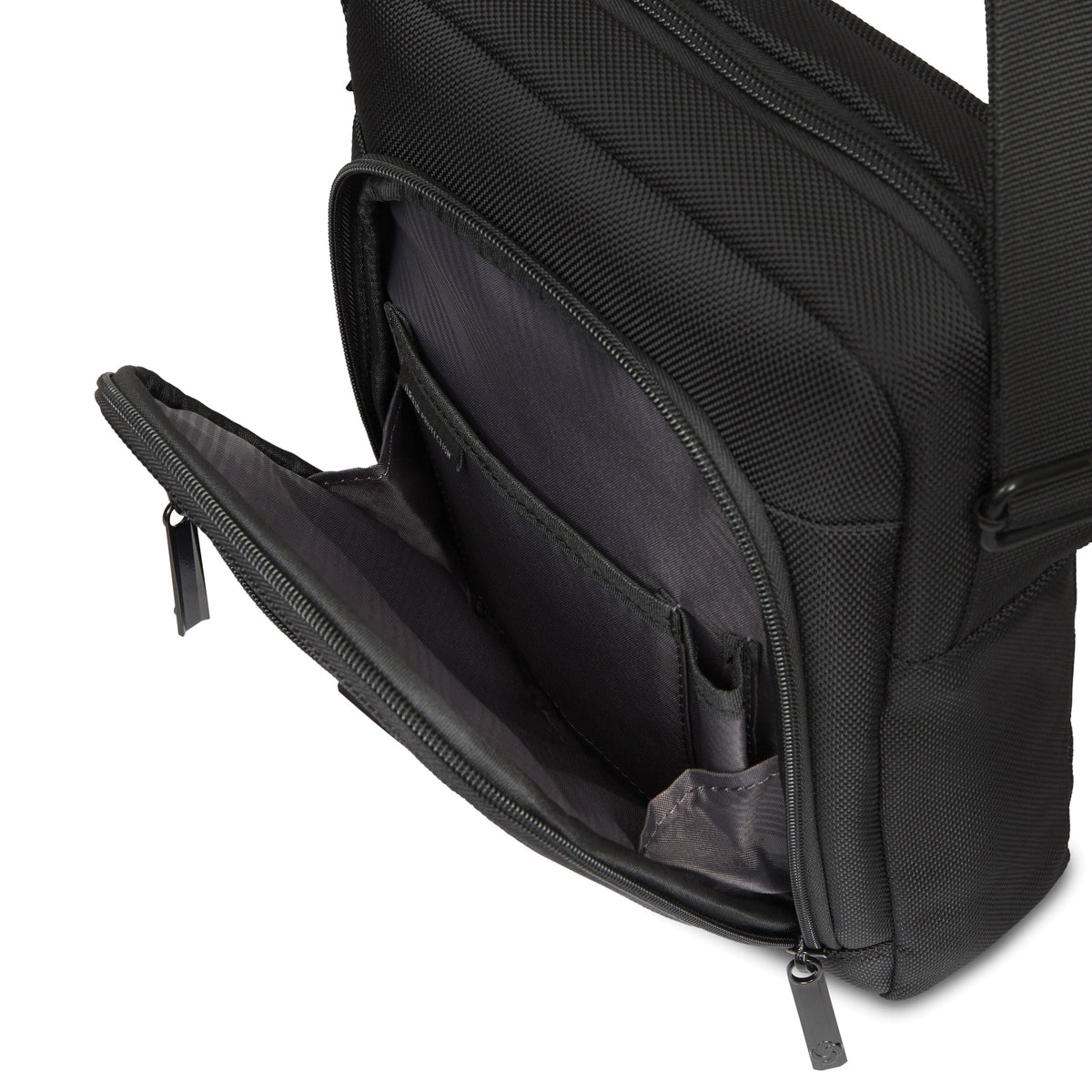 Samsonite Classic NXT Vertical Tablet With RFID in the color Black.