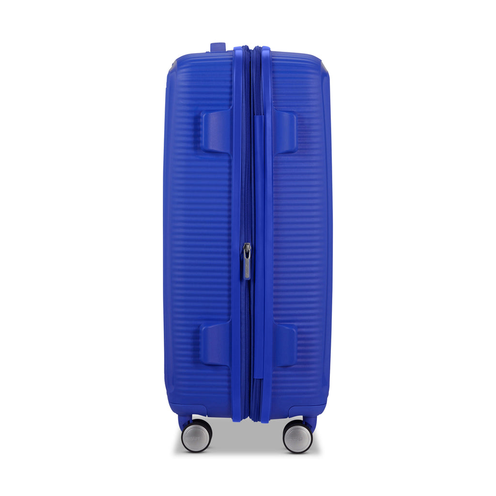 American Tourister Curio 3 Piece Set in the color Cobalt Blue.