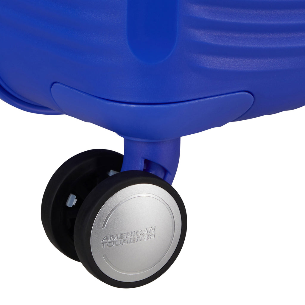 American Tourister Curio 3 Piece Set in the color Cobalt Blue.