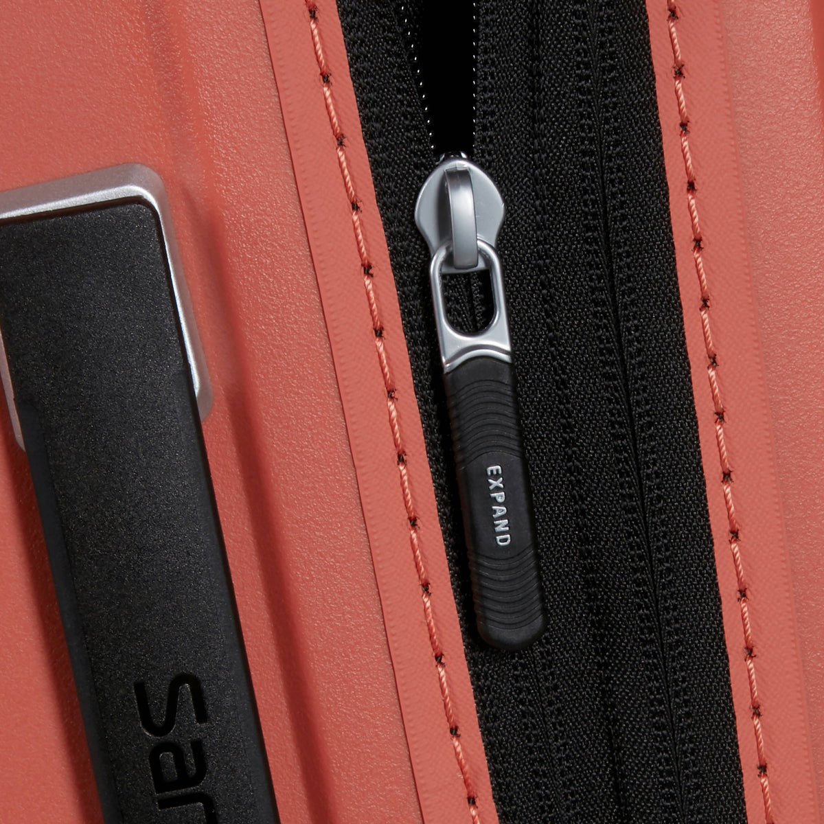 Samsonite Upscape Spinner Medium in the color Clay.