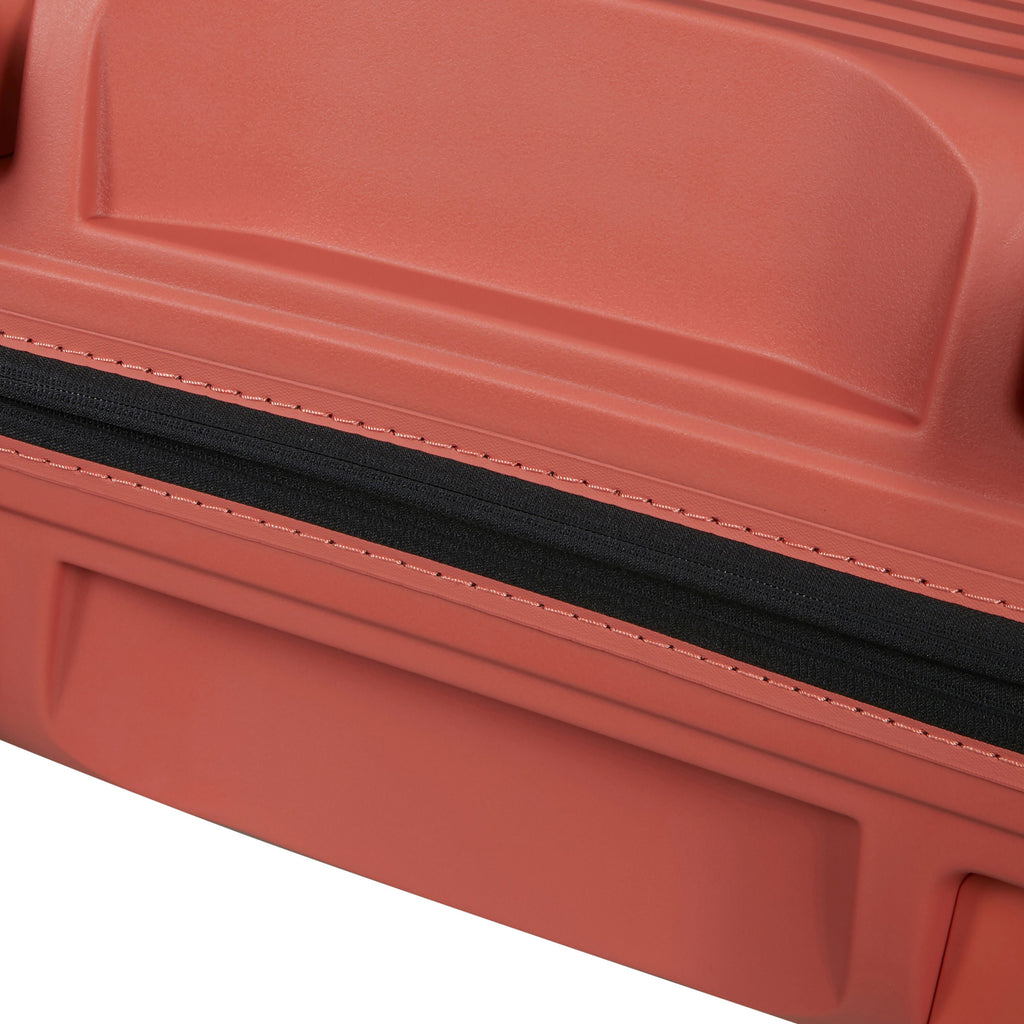 Samsonite Upscape Spinner Large in the color Clay.