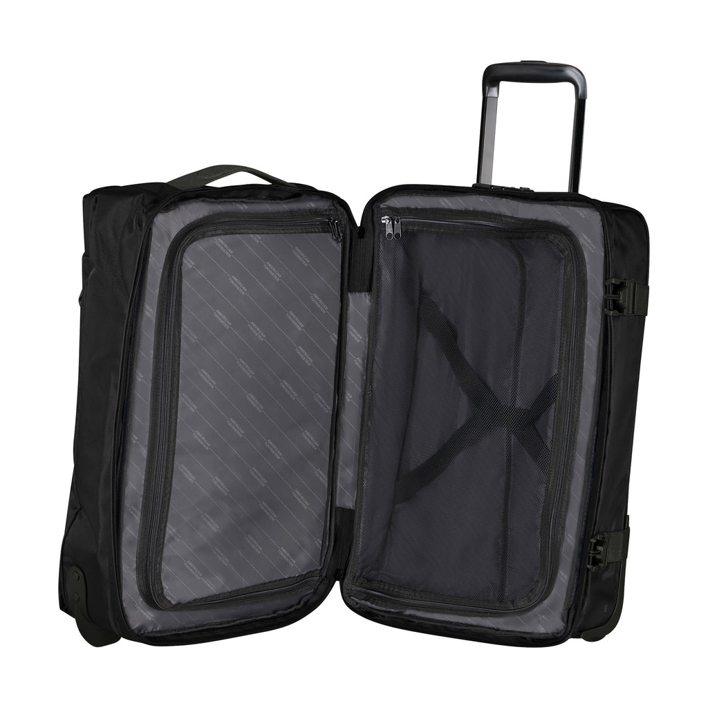 American Tourister Urban Track Small Wheeled Duffle (21.5") in the color Asphalt Black.