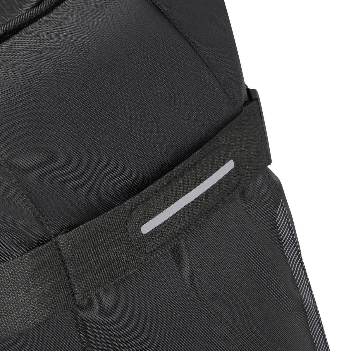 American Tourister Urban Track Medium Wheeled Duffle (27") in the color Asphalt Black.