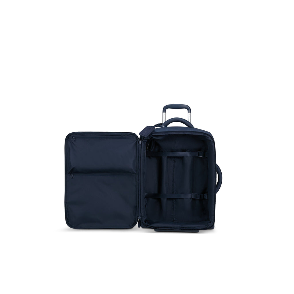 Lipault Foldable Plume Cabin in the color Navy.