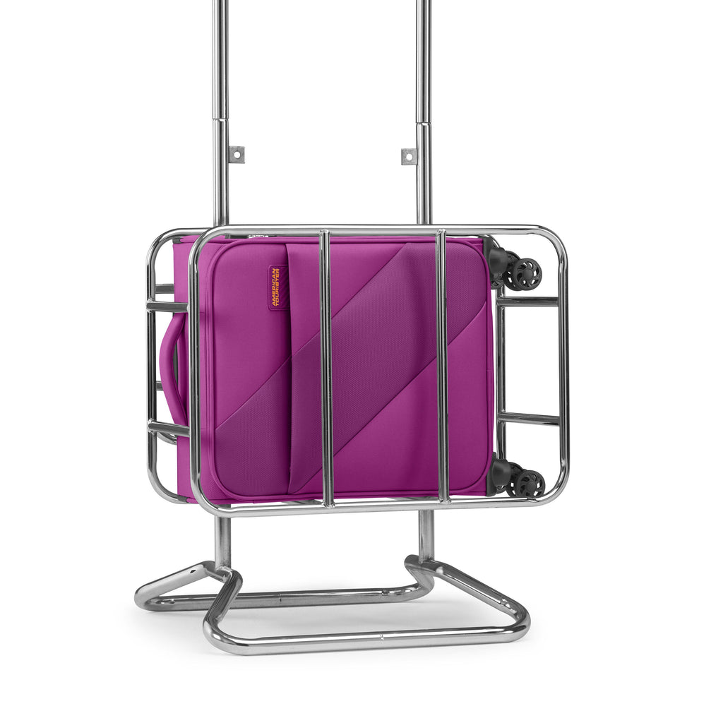 American Tourister Sun Break Spinner Carry-On™ in the color Limited Edition | Fuchsia.