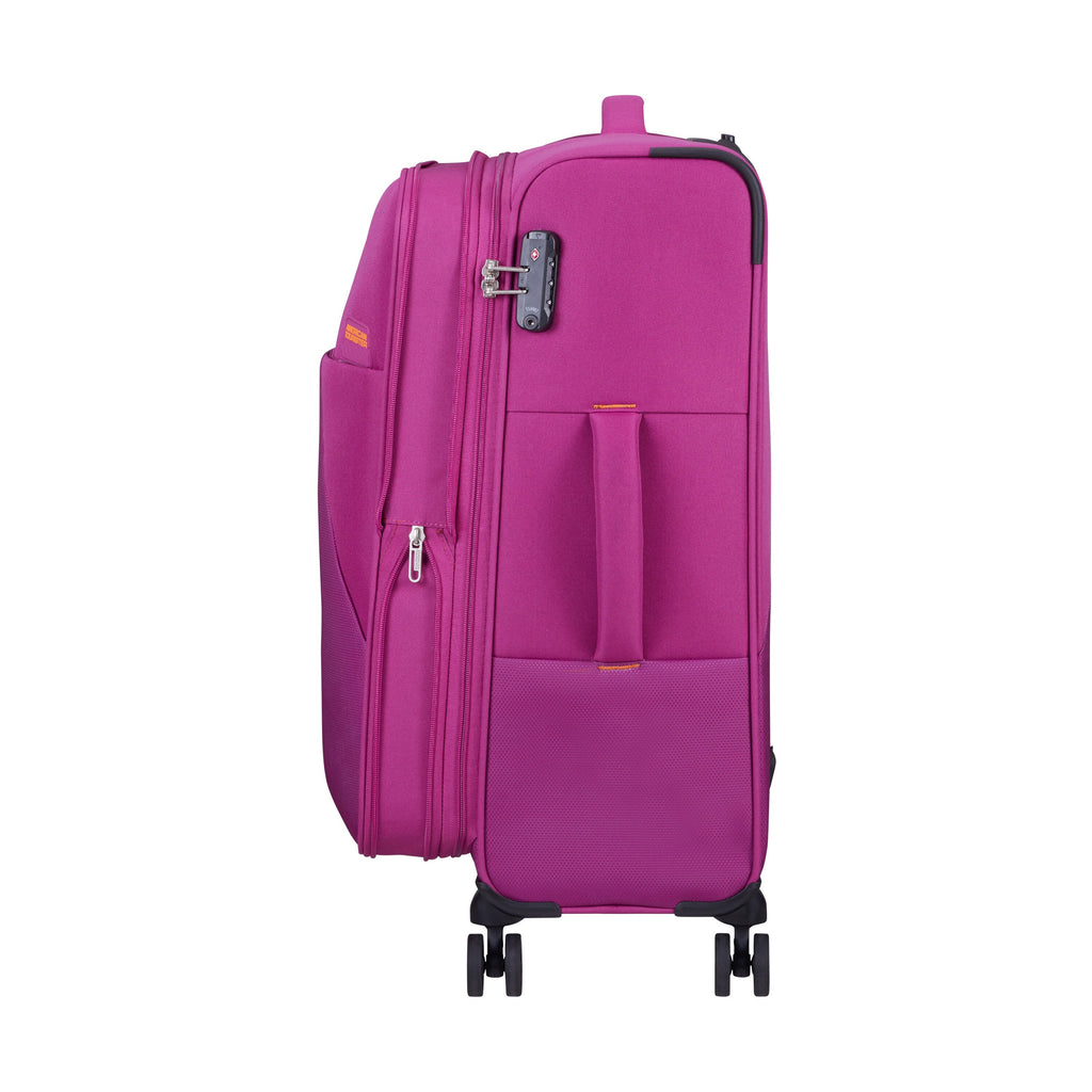 American Tourister Sun Break Spinner Medium in the color Limited Edition | Fuchsia.