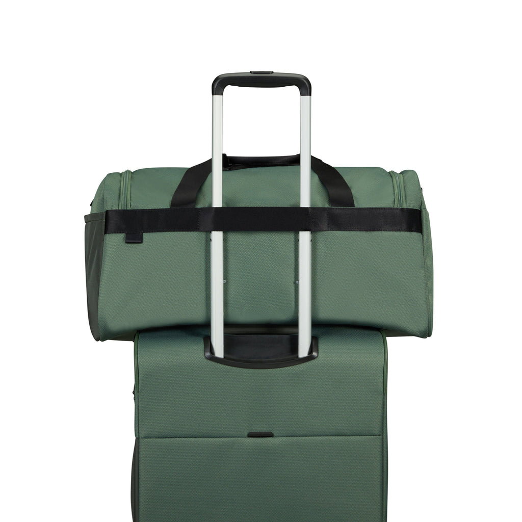Samsonite Vaycay Duffle (20.5") in the color Pistachio Green.