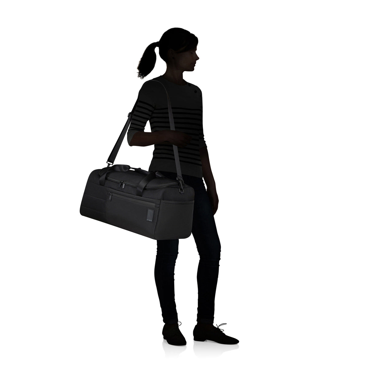 Samsonite Vaycay Duffle (20.5") in the color Black.