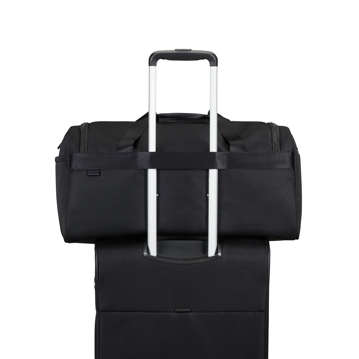 Samsonite Vaycay Duffle (20.5") in the color Black.