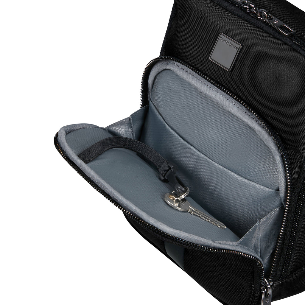 Samsonite SackSquare Crossbody Medium in the color Black.
