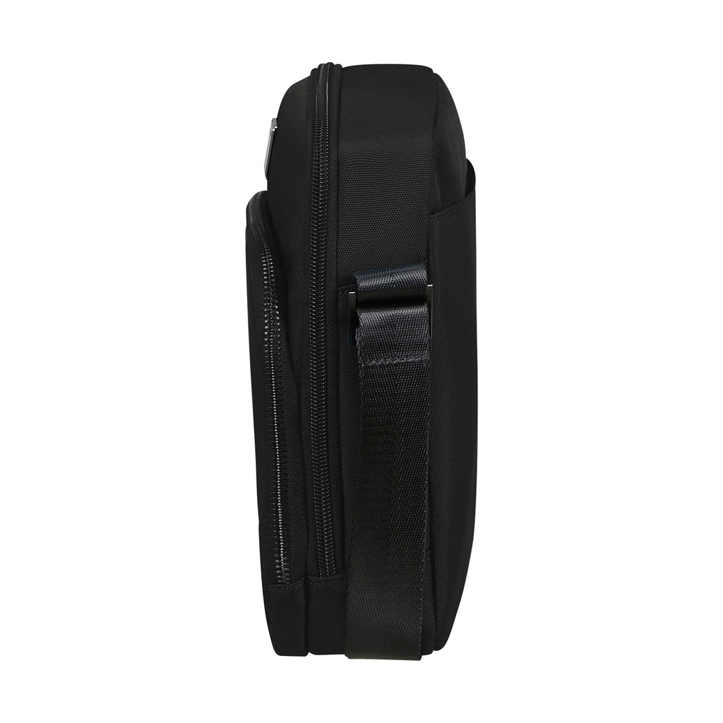 Samsonite SackSquare Crossbody Medium in the color Black.