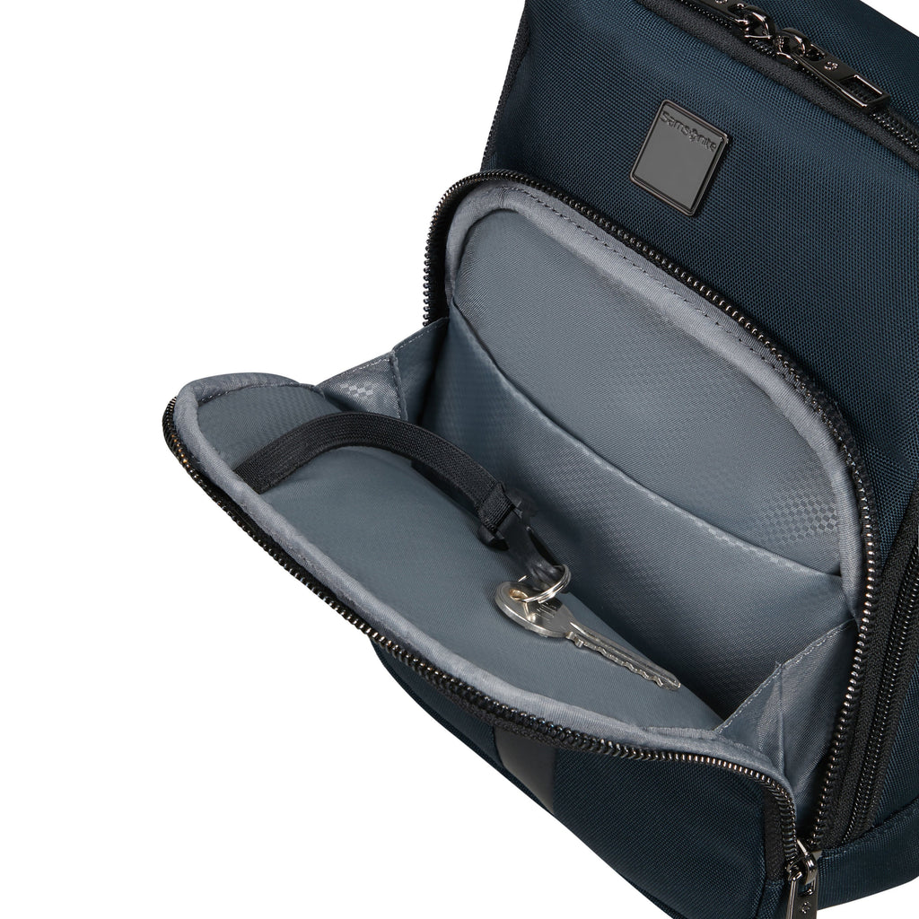 Samsonite SackSquare Crossbody Medium in the color Blue.