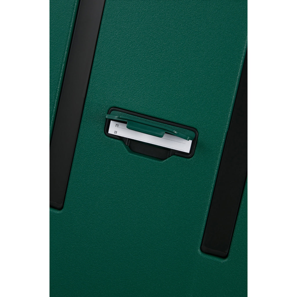 Samsonite Essens Spinner Carry-On™ in the color Alpine Green.