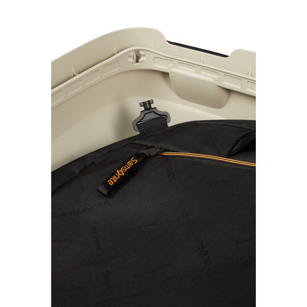 Samsonite Essens Spinner Carry-On™ in the color Warm Neutral.
