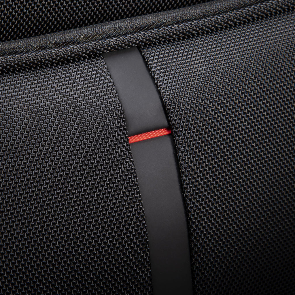 Samsonite Xenon 4.0 Laptop Shuttle 15.6” in the color Black.
